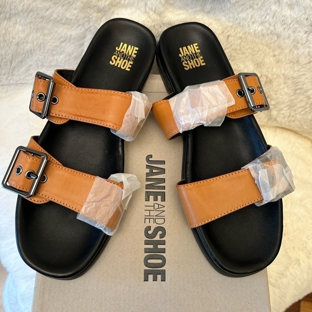 Jane and the Shoe Audrey Black and Brown Sandals‎ NWOT Sz-6.5.   N